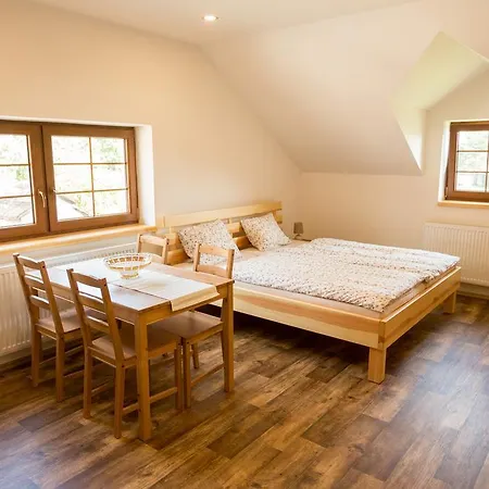 Slanskych Statek Guest house