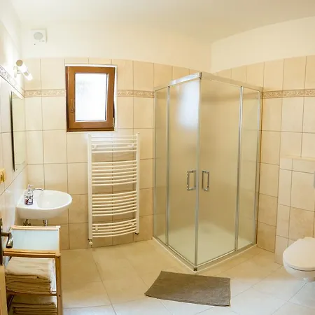 Slanskych Statek Nahorany (Hradec Kralove)
