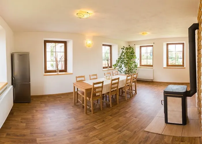 بيت ضيافة Slanskych Statek Nahorany (Hradec Kralove)